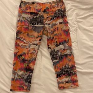 Onzie capri leggings M/L
